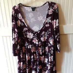 TORRID Cute floral tunic